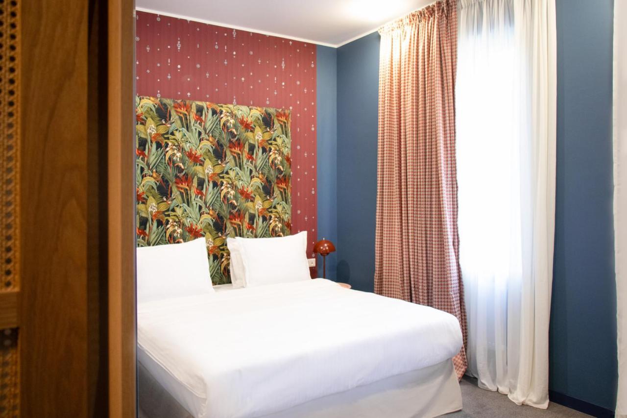 Margot Sololaki Hotel Tbilisi ภายนอก รูปภาพ