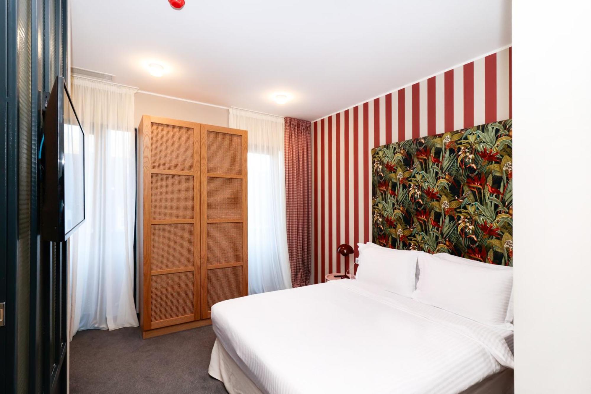 Margot Sololaki Hotel Tbilisi ภายนอก รูปภาพ