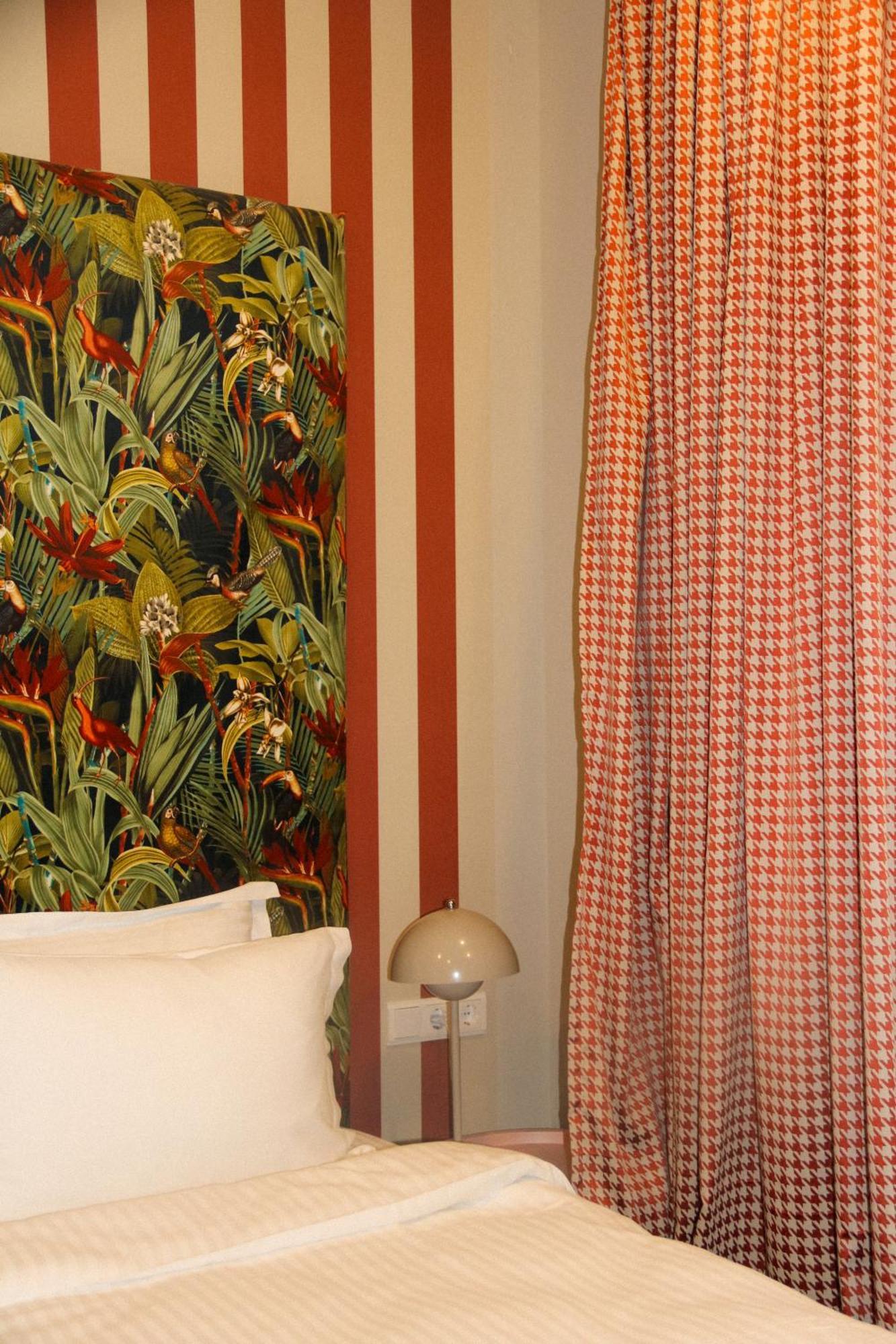 Margot Sololaki Hotel Tbilisi ภายนอก รูปภาพ