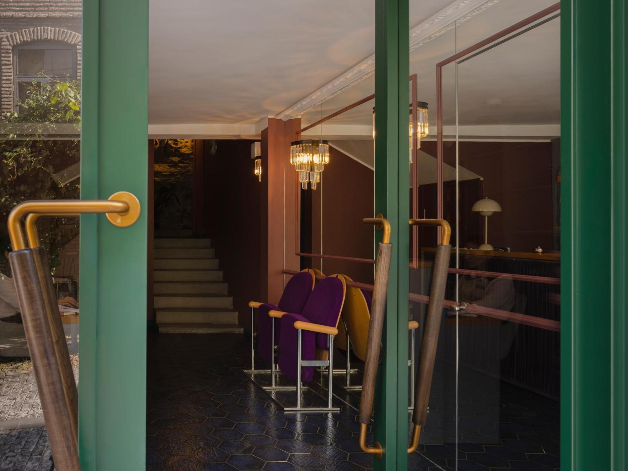 Margot Sololaki Hotel Tbilisi ภายนอก รูปภาพ