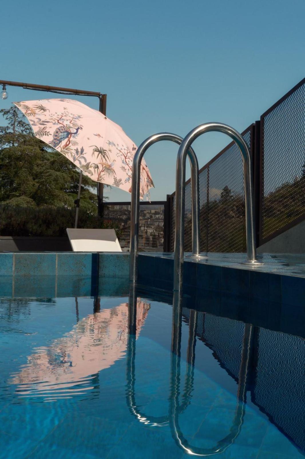 Margot Sololaki Hotel Tbilisi ภายนอก รูปภาพ