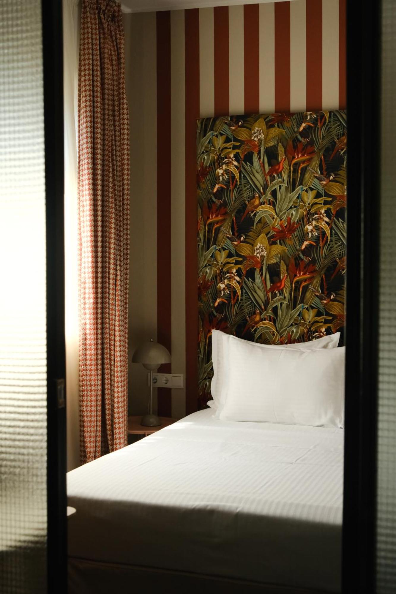 Margot Sololaki Hotel Tbilisi ภายนอก รูปภาพ